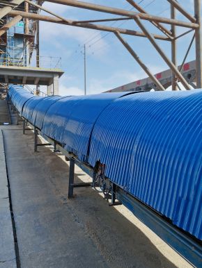 舟山TD75封閉式皮帶機發貨現場